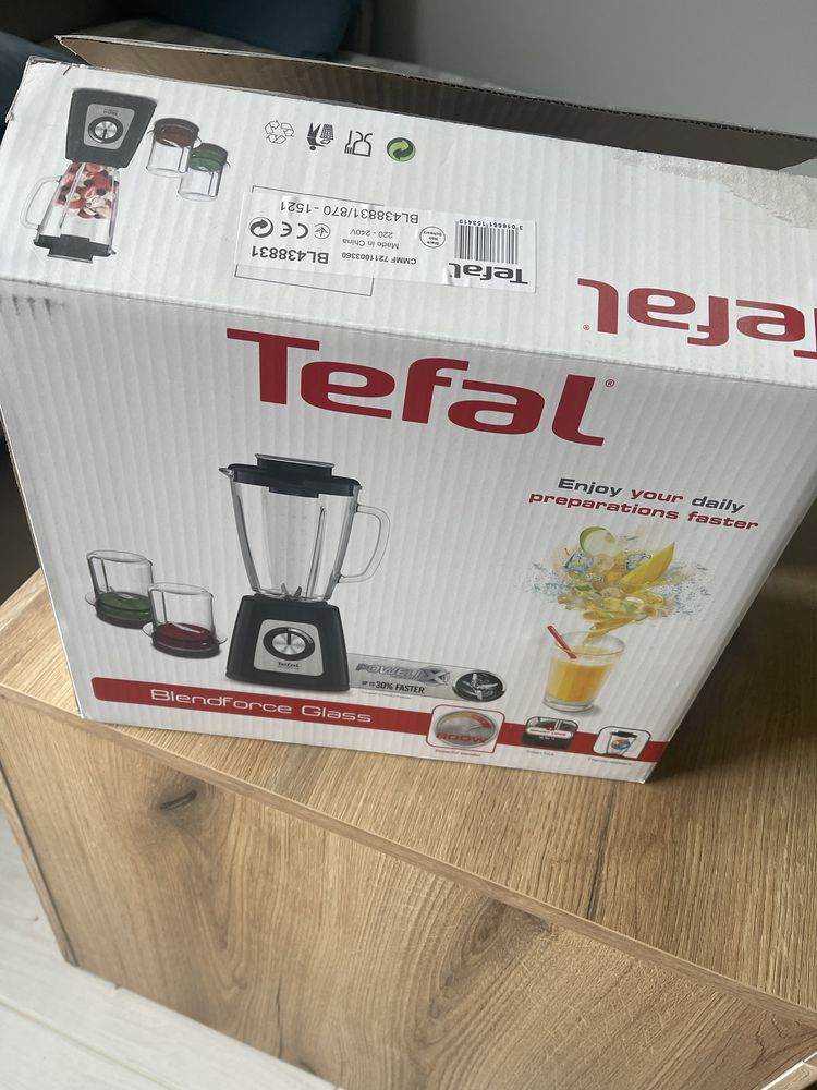 Blender kielichowy TEFAL BL438831 oraz mlynek i rozdrabniacz