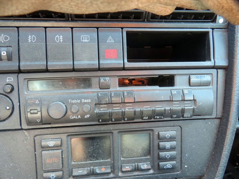 RADIO FABRYCZNE CD A6 C4  AUDI 1994-1997