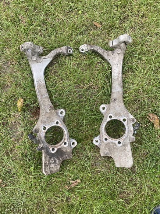 A6 C6 Кулак поворотний audi a6 c6 цапфа ауди а6 с6 2004-2011