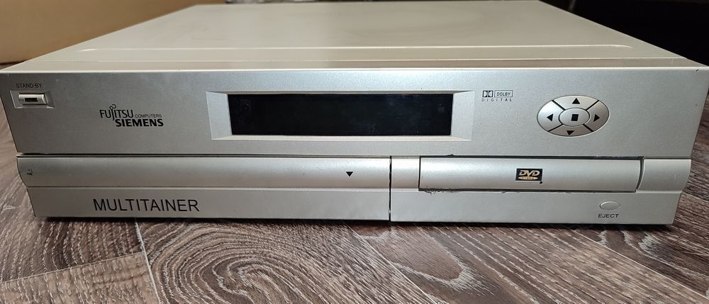 Fujitsu Siemens Multitainer