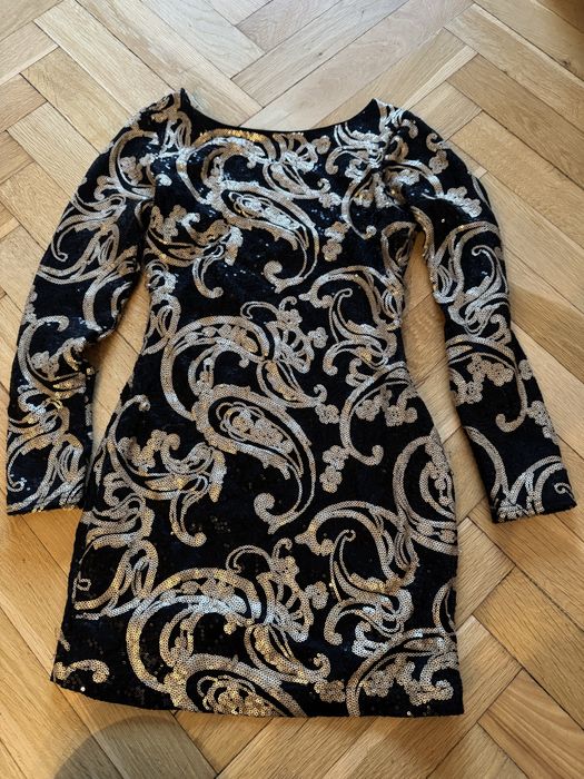 sukienka w cekiny sylwestrowa