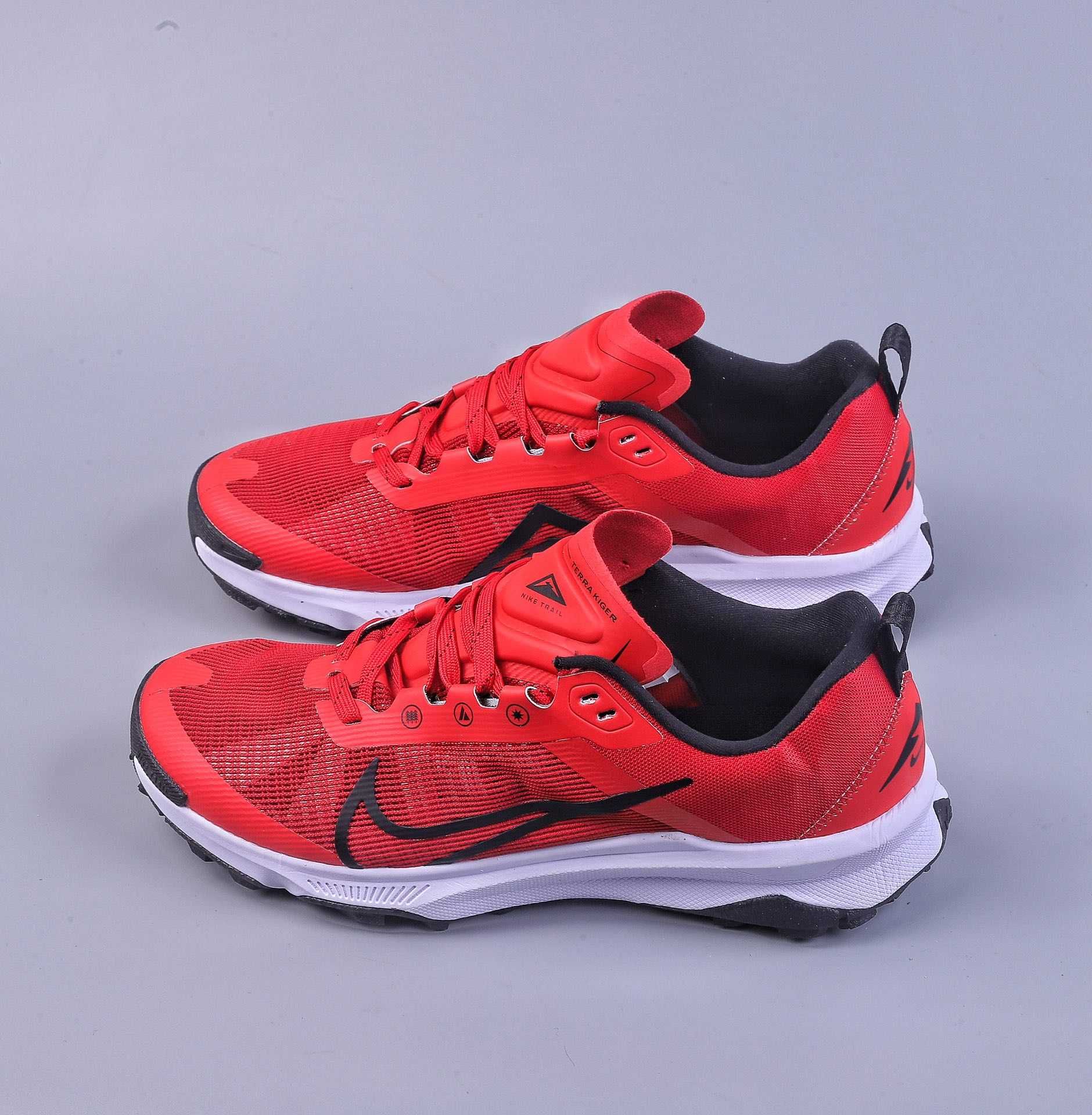 Nike React Pecasus Trail 4 GORE-TEX Red