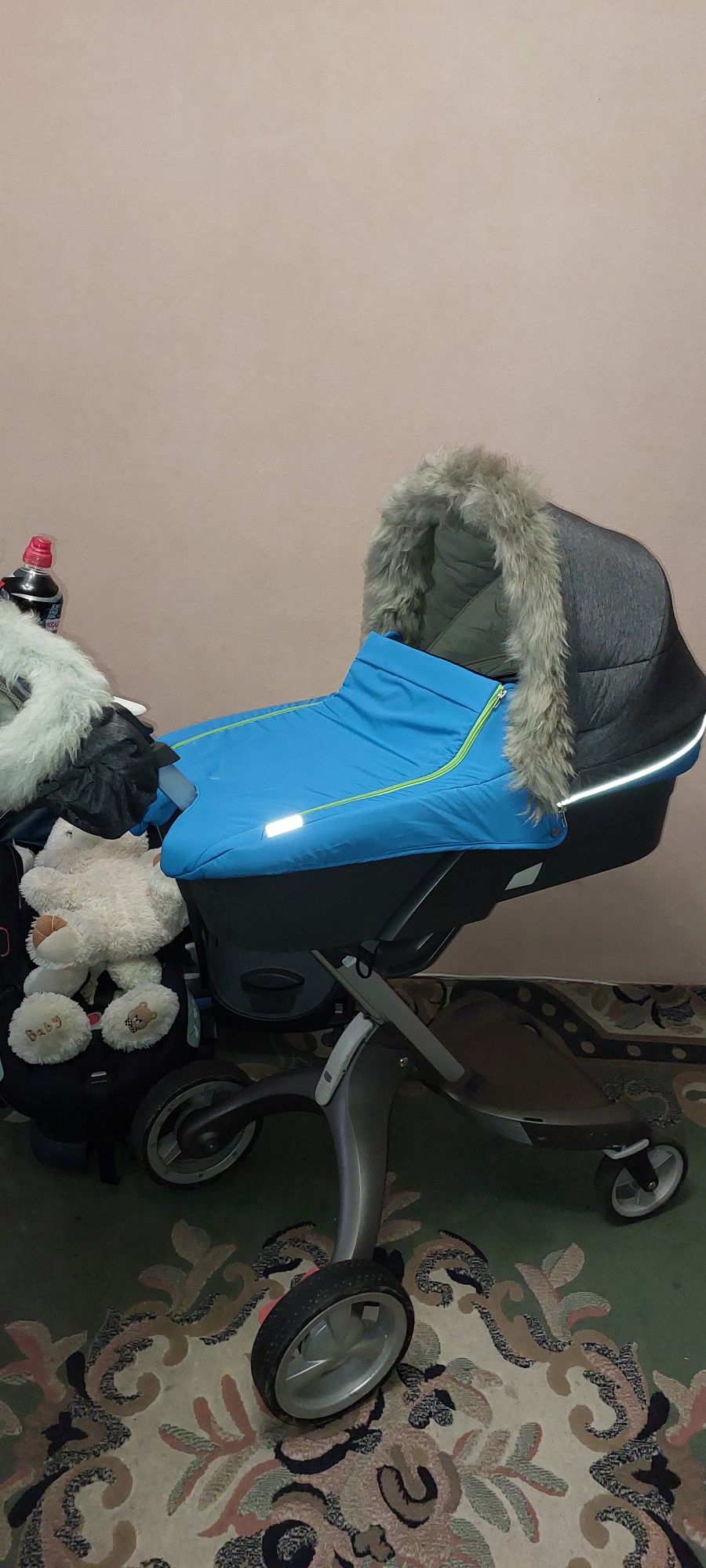 Stokke xplory v4 повний комплект ексклюзивного кольору. Наше кохання