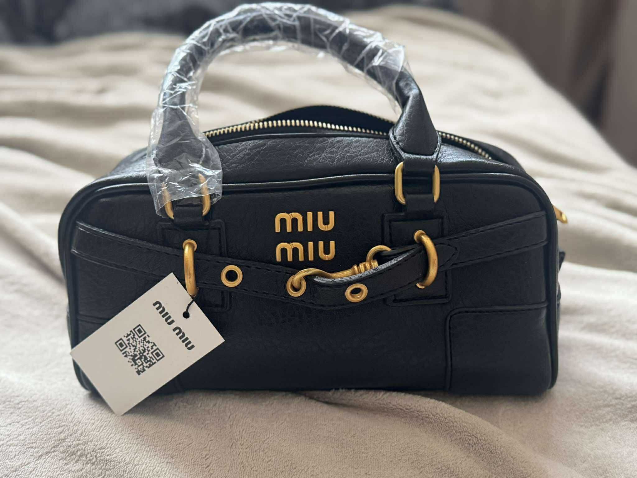 Miu Miu piękna torebka