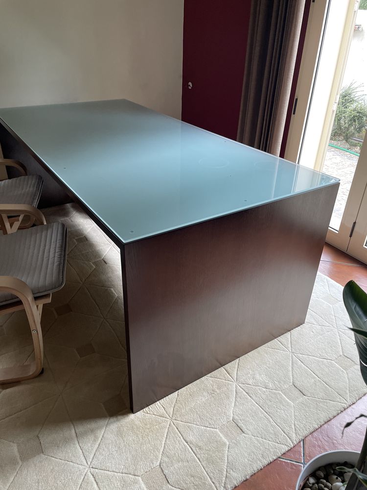 Mesa jantar de madeira mociça
