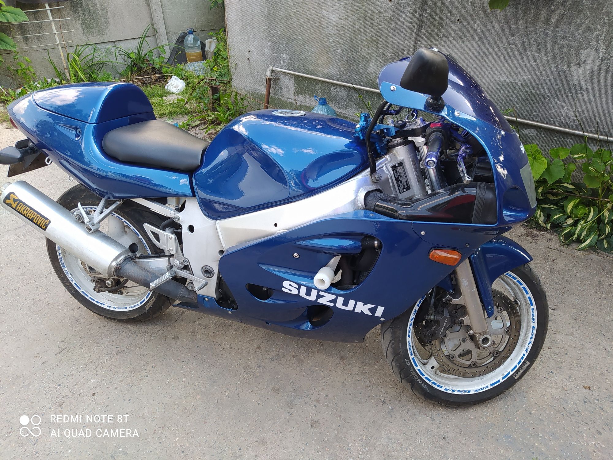 Продам SUZUKI GSX600