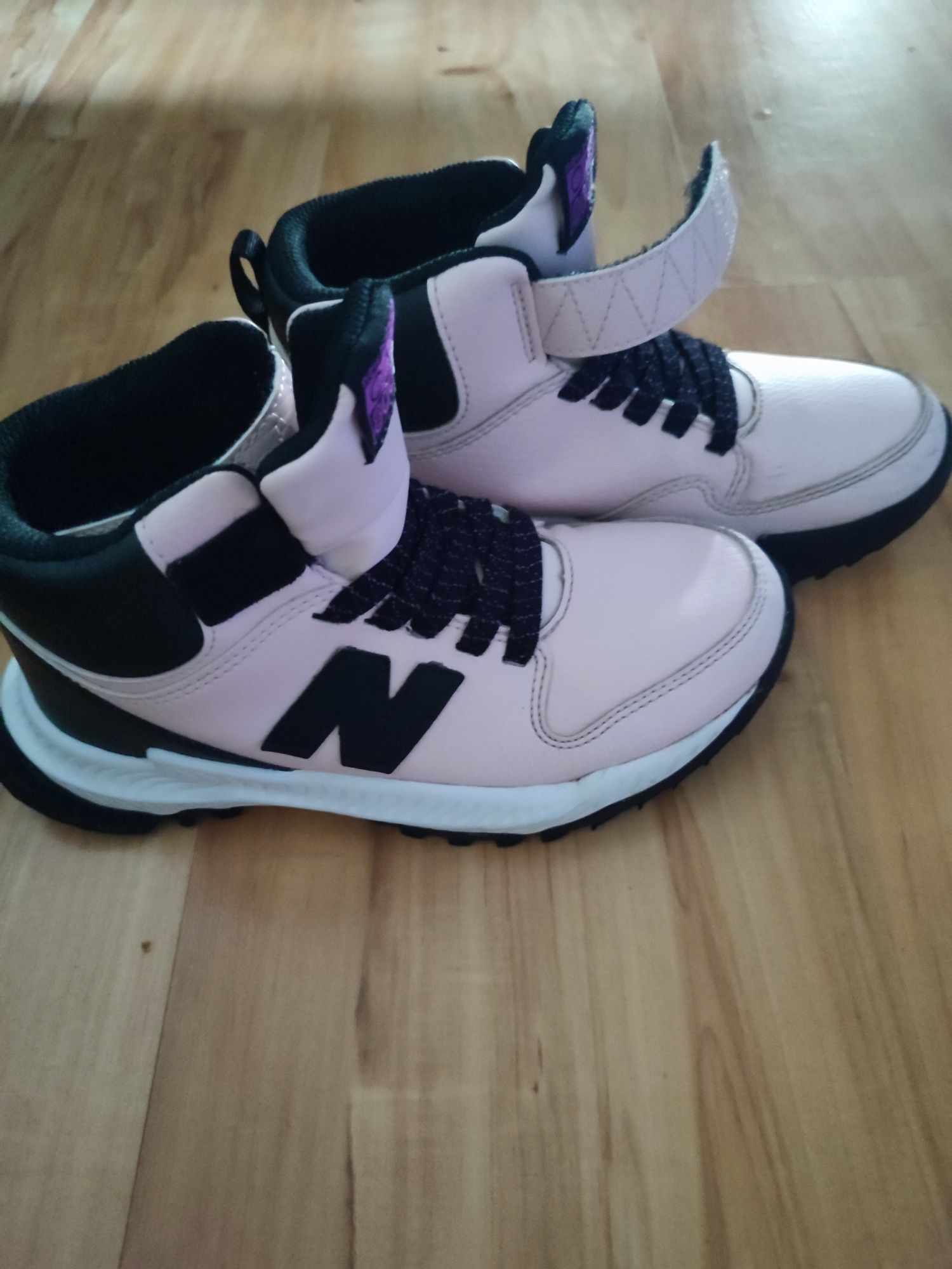 Buty dla dziewczynki New Balance