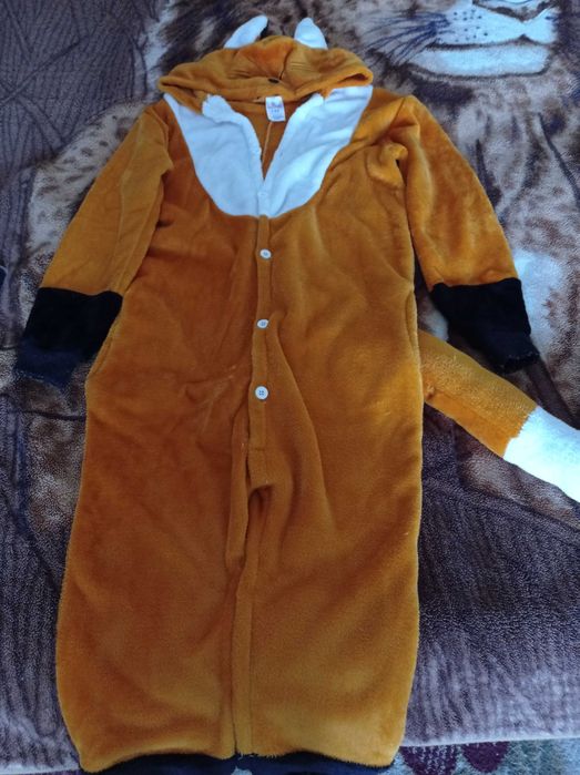 Продам дитячу піжаму кенгурушка та кофту.