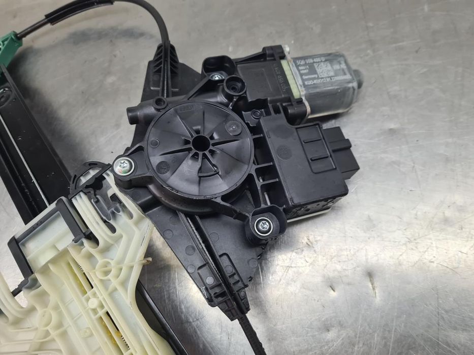 Elevador vidros trás direito AUDI A3 Sportback (8YA)