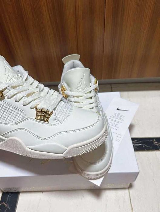 Buty meskie Mokasyny Jordan_4_Retro_Metallic_Gold  R.42