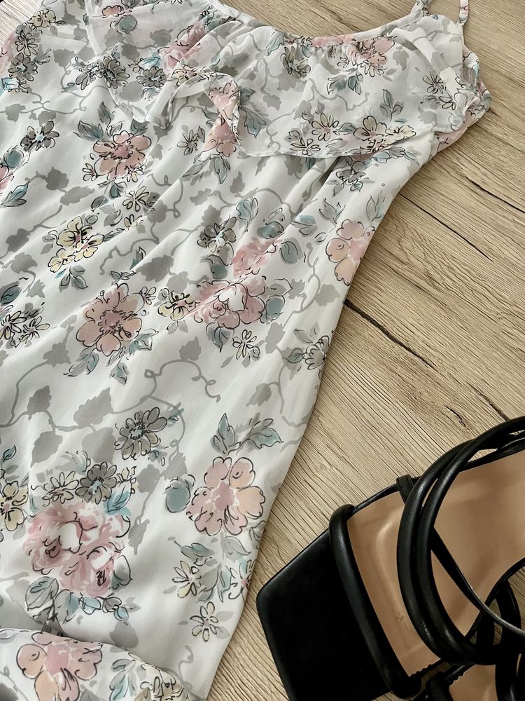 Elegancka sukienka w kwiatki długa maxi z tiulem na wesele 42 44