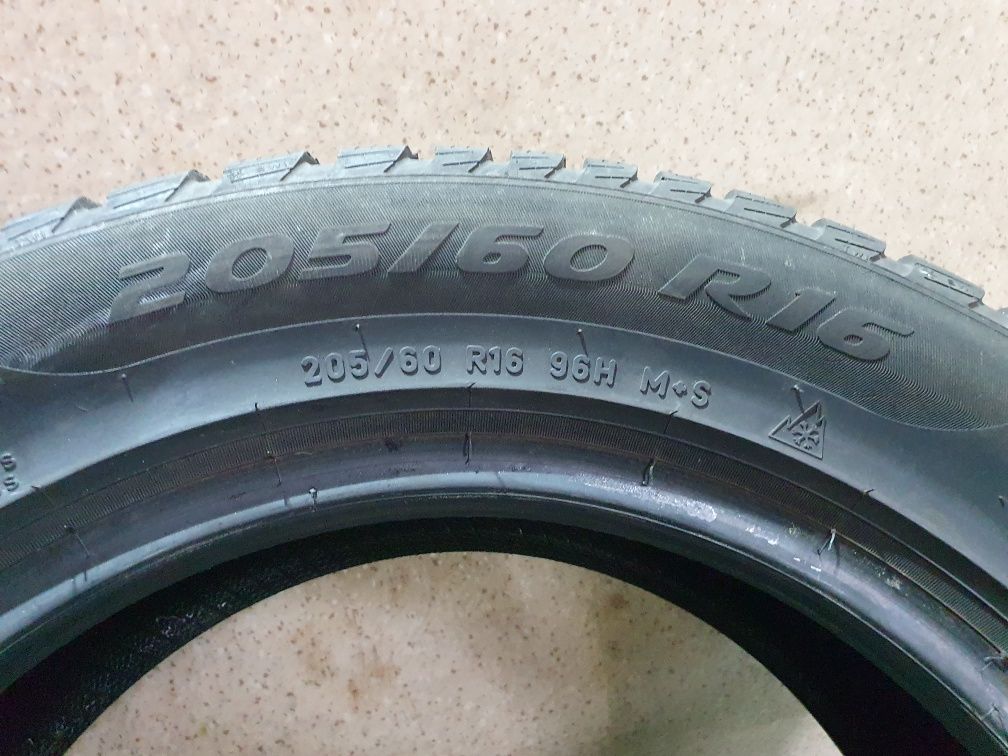 Pirelli Winter SottoZero 3 205/60R16