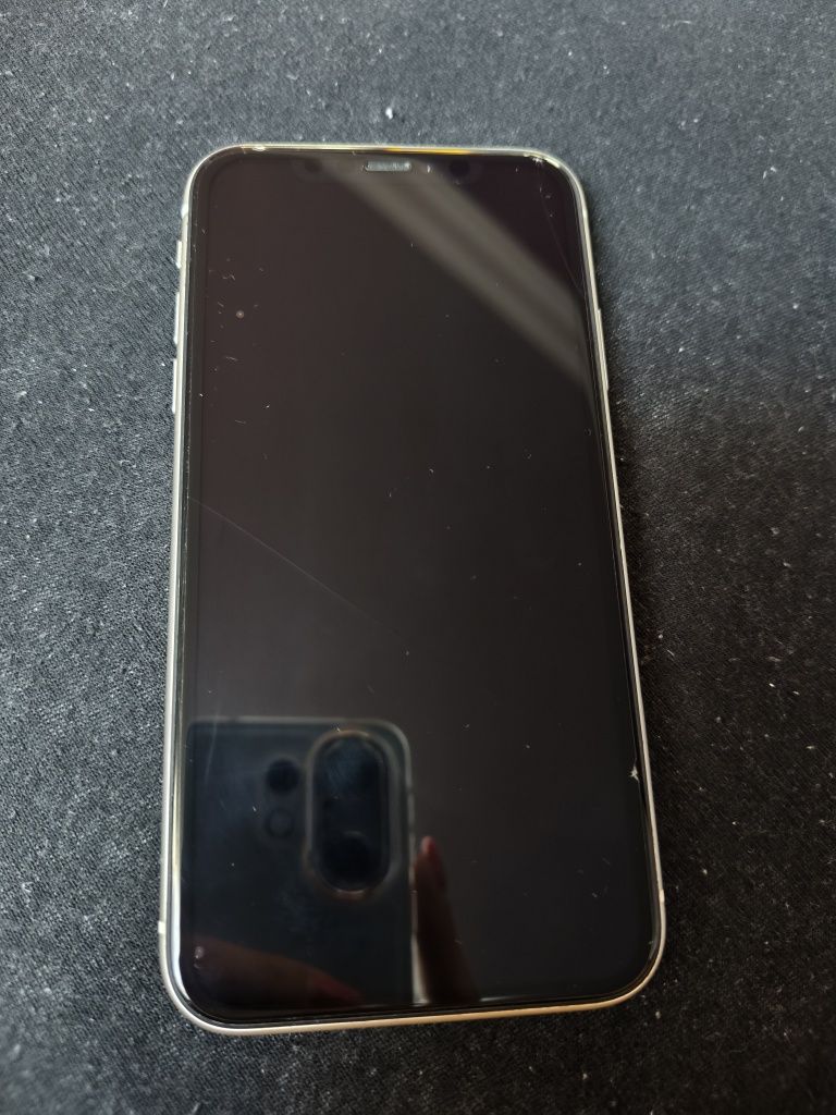 iPhone 11, stan bdb