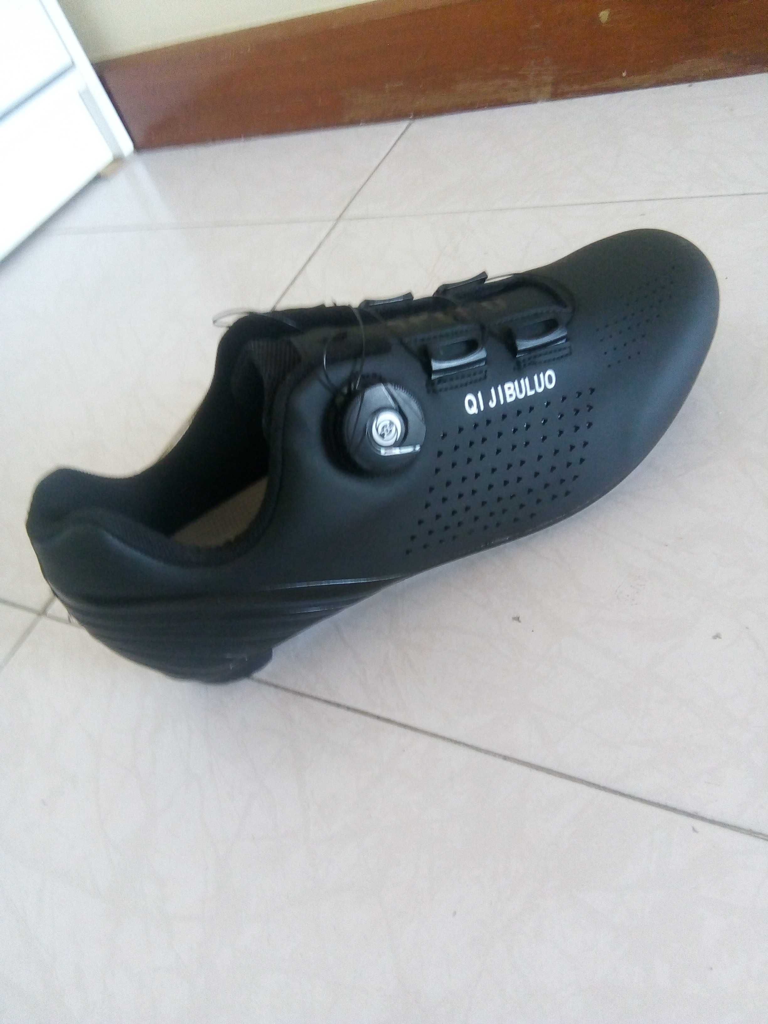 Sapatos de ciclismo