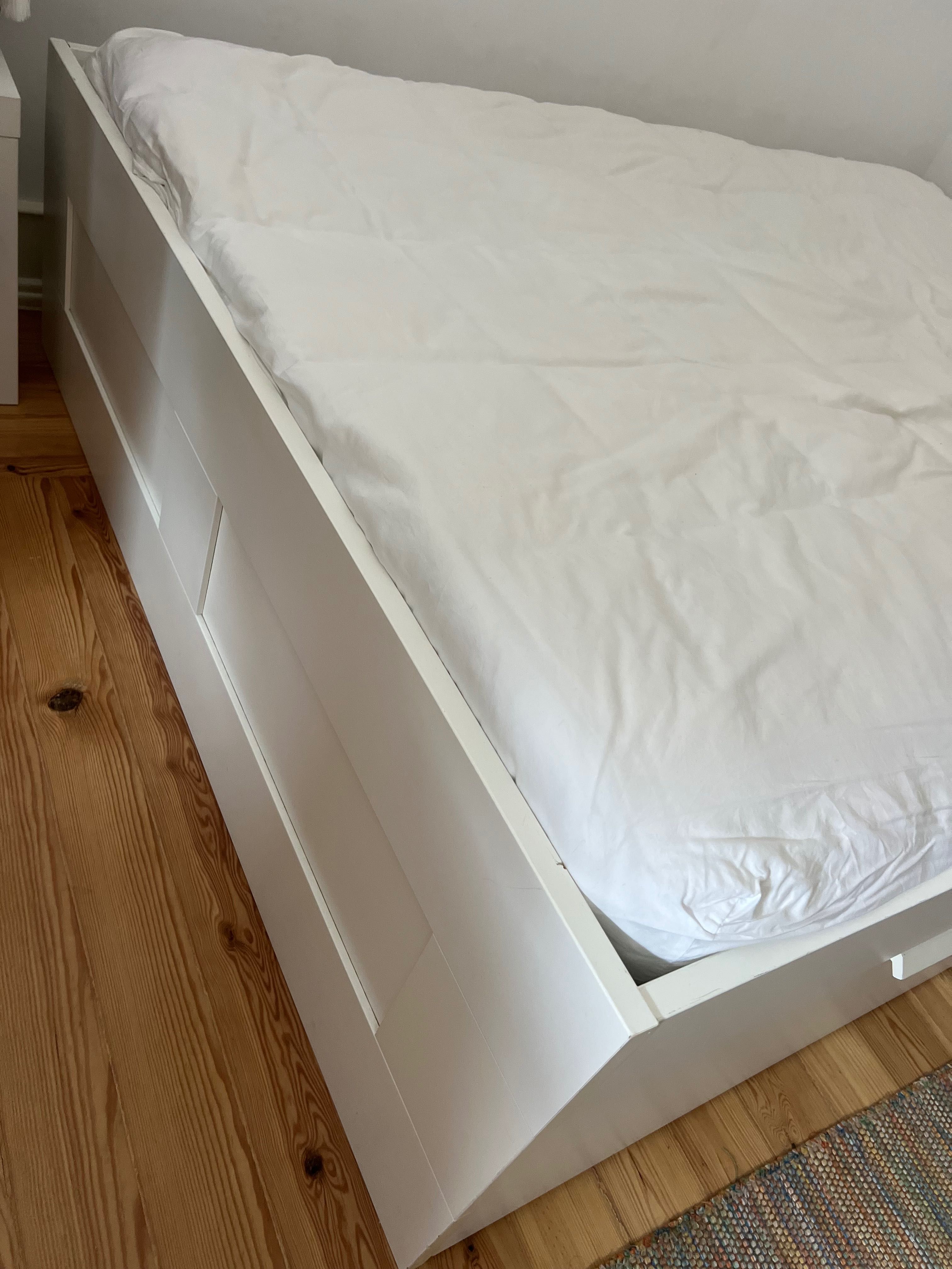 Cama casal com gavetas Ikea BRIMNES