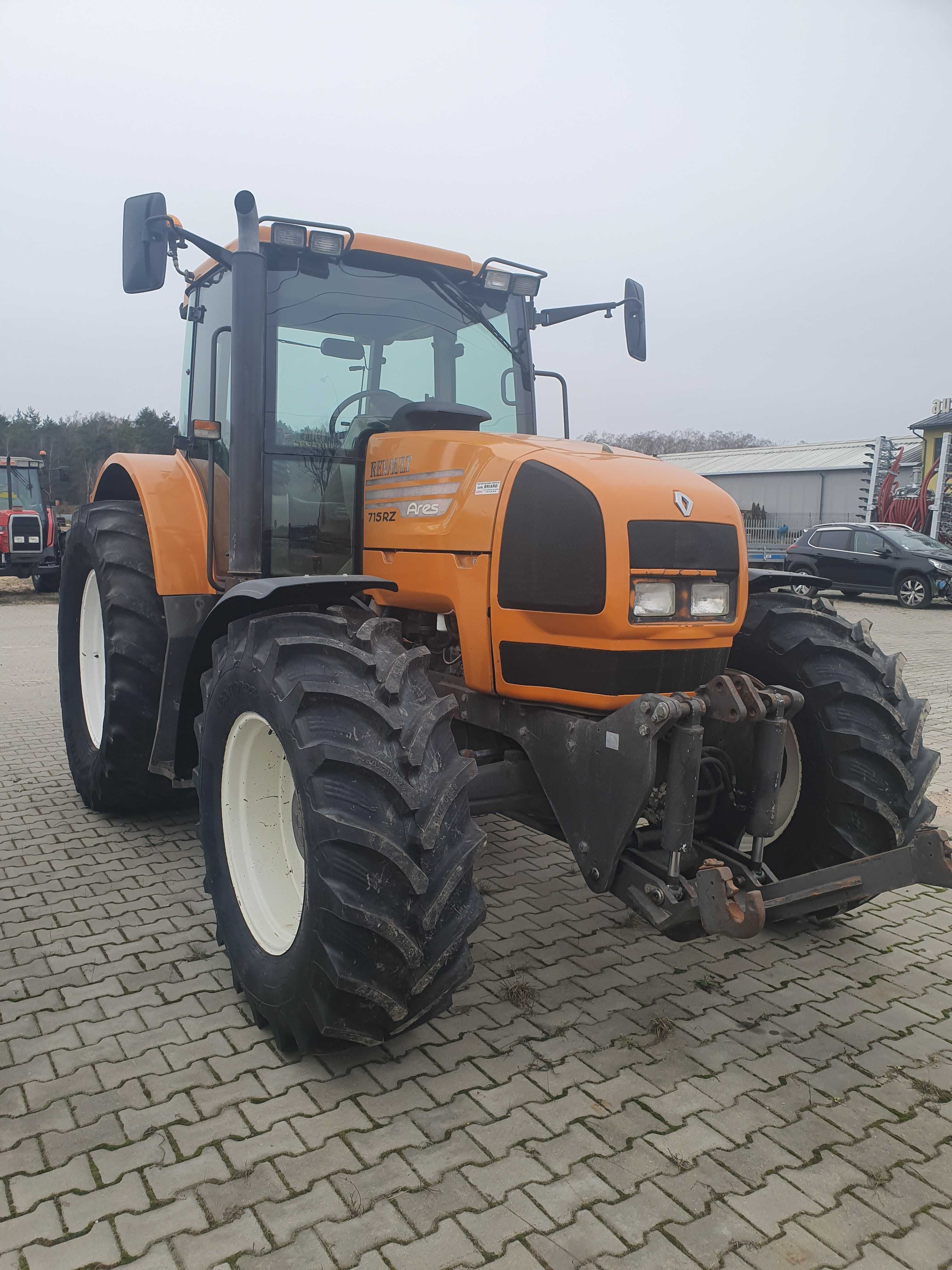 Renault Ares 715 RZ
