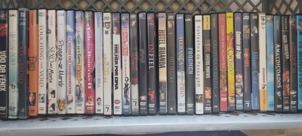 Filmes em DVD com muitos clássicos e raridades