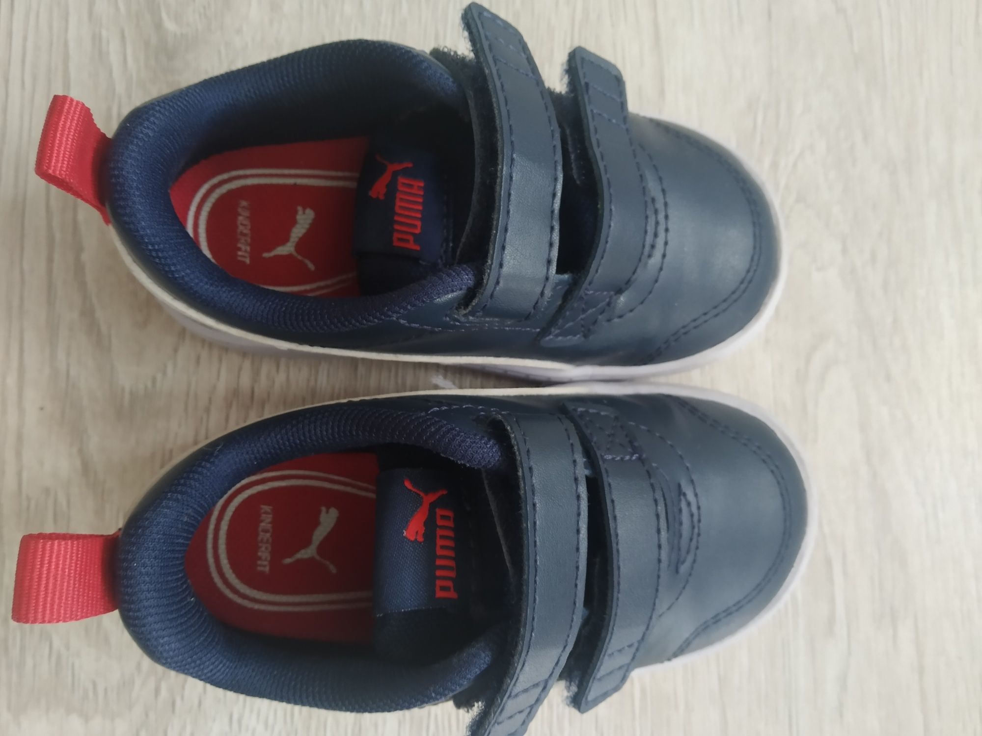 Adidasy chłopięce Puma, rozmiar 21