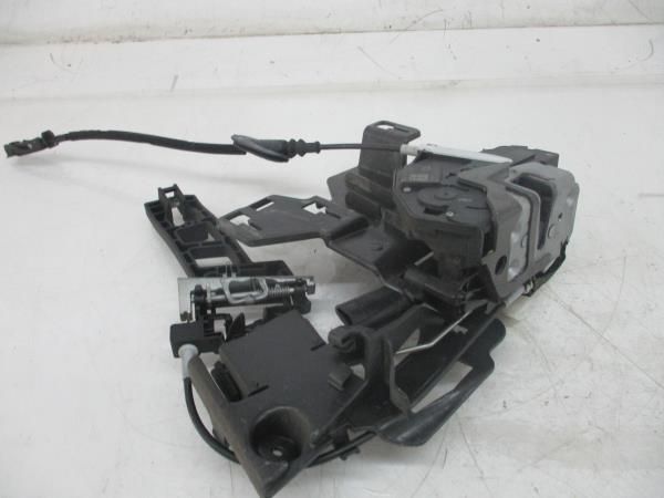 Fechadura / fecho porta frente esquerdo FORD Fiesta VI (CB1, CCN)