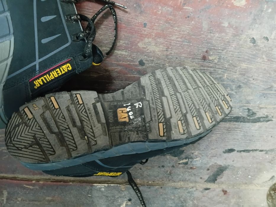 Продам Черевики.Робочі.