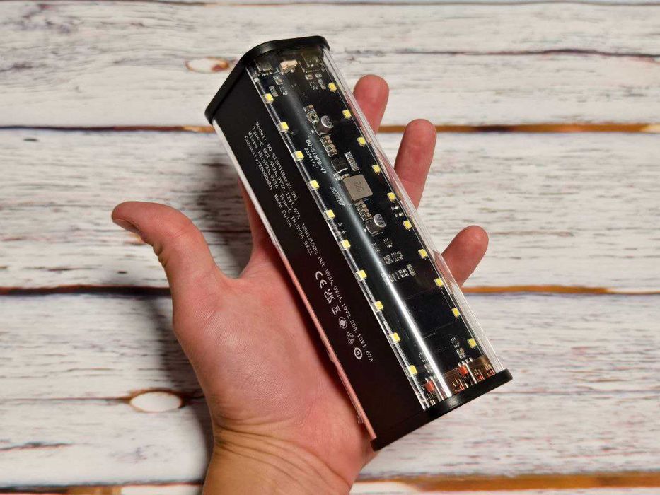 Корпус 18650 на 8 акумуляторів з світлодіодною підсвіткою Fast Charge