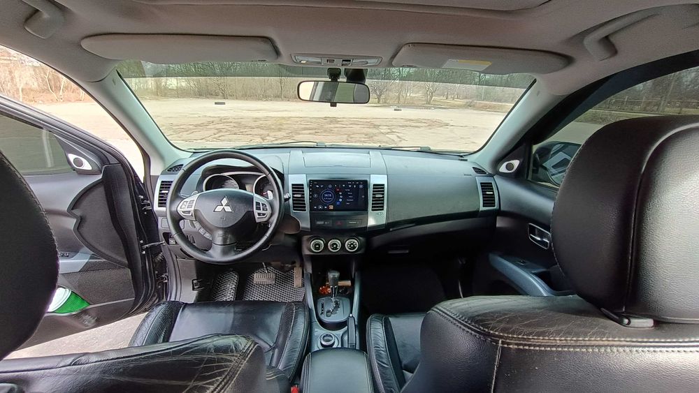 Mitsubishi Outlander 2008
