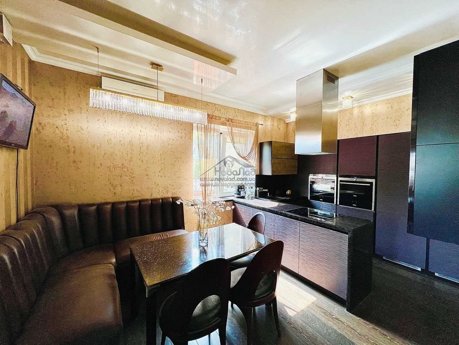 Ексклюзив! Будинок 380 м2 з басейном, 7 соток, Святошино HN