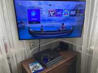 Приставка Sony Playstation 4 Pro 1TB (CUH-7116B) з геймпадом та грою