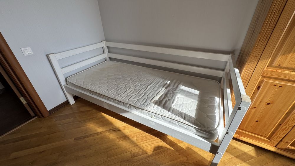 Продам 2 Дитячі ліжка + матраси 210см/100см