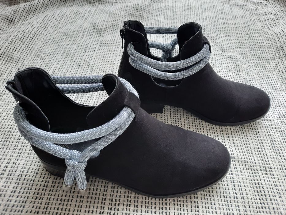 Botim preto, tamanho 39