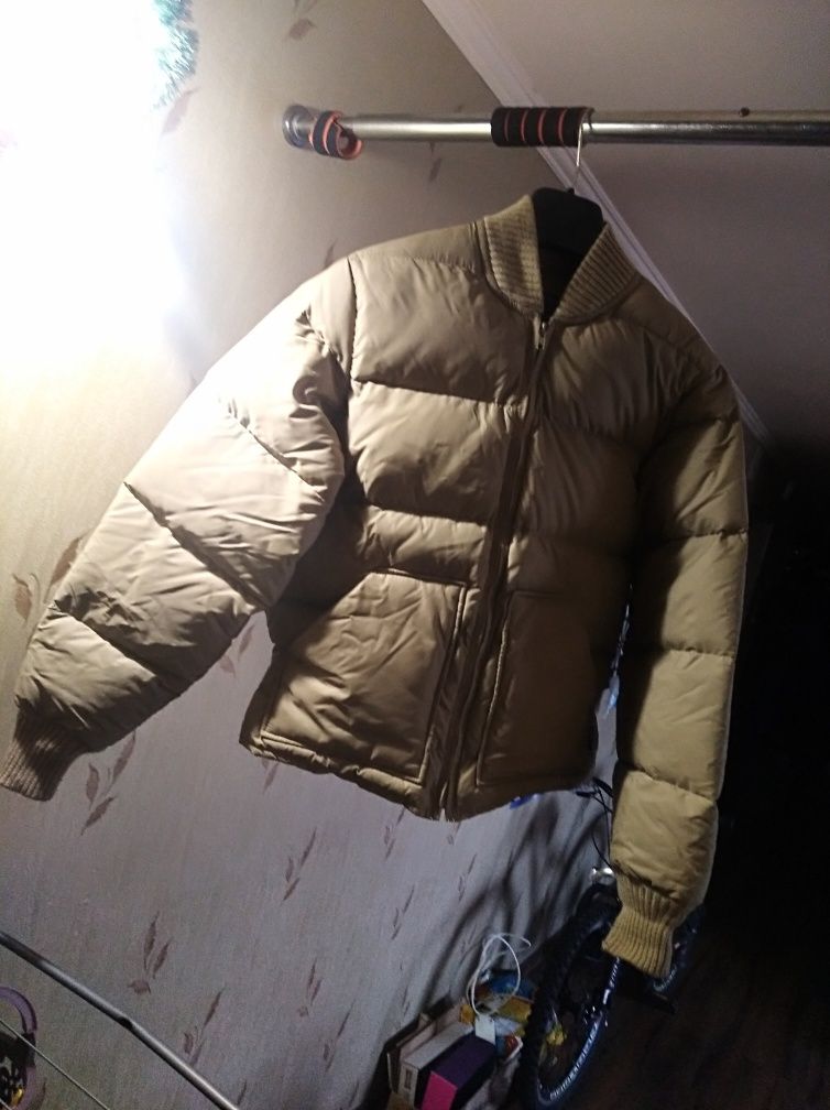 Зимняя шикарная куртка беж примерно 158 рост 9-12лет