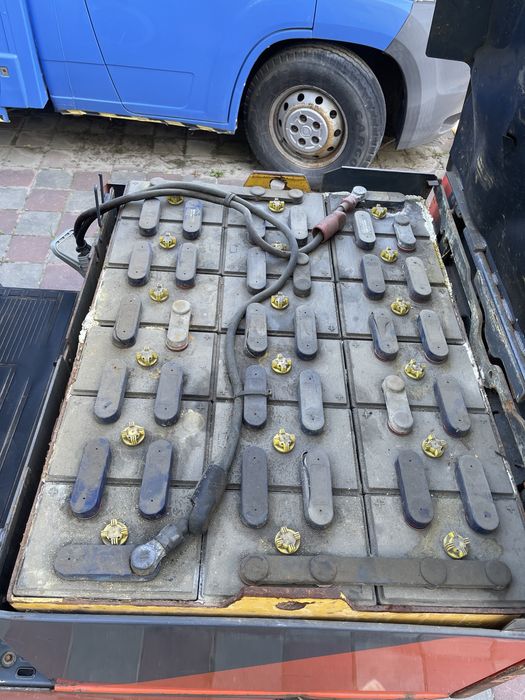 Електричний навантажувач Toyota 8FBCU20 36V 2015р