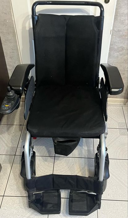 Wózek inwalidzki elektryczny