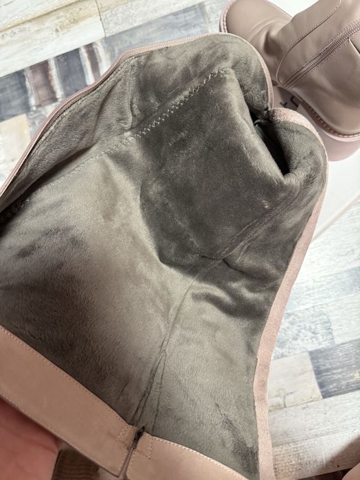 Зимові шкіряні сапоги Estro