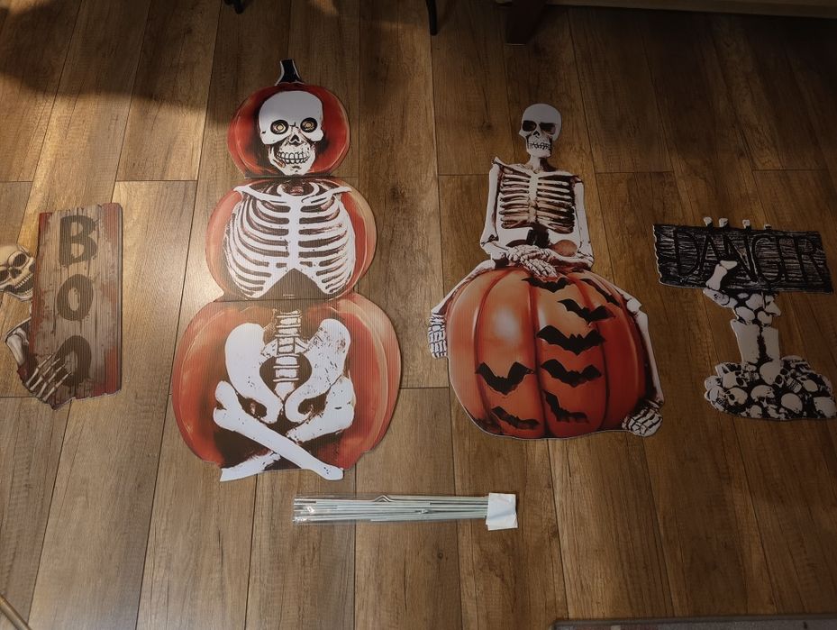 Dekoracja ogrodowa na halloween