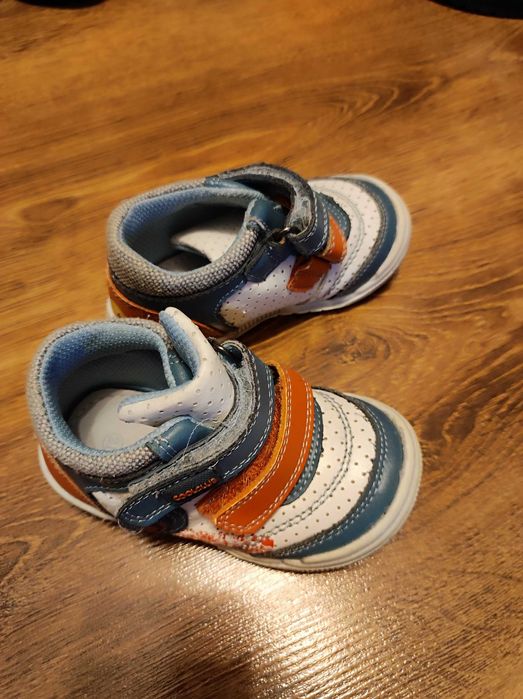 Buciki dla niemowlaka rozmiar 21