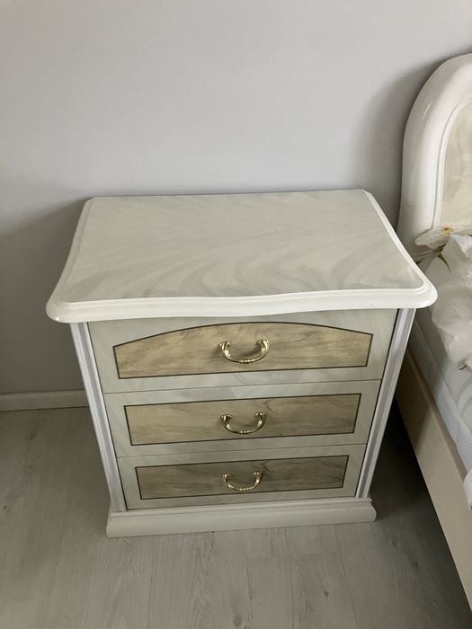 Dwie szafki nocne