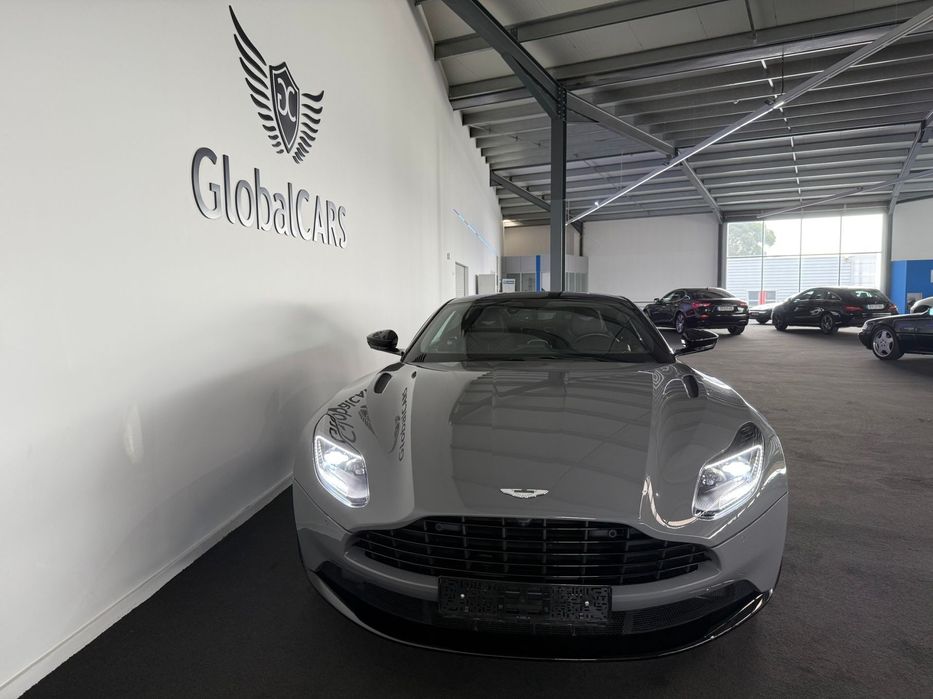 Aston Martin DB11 Coupé V8 Auto