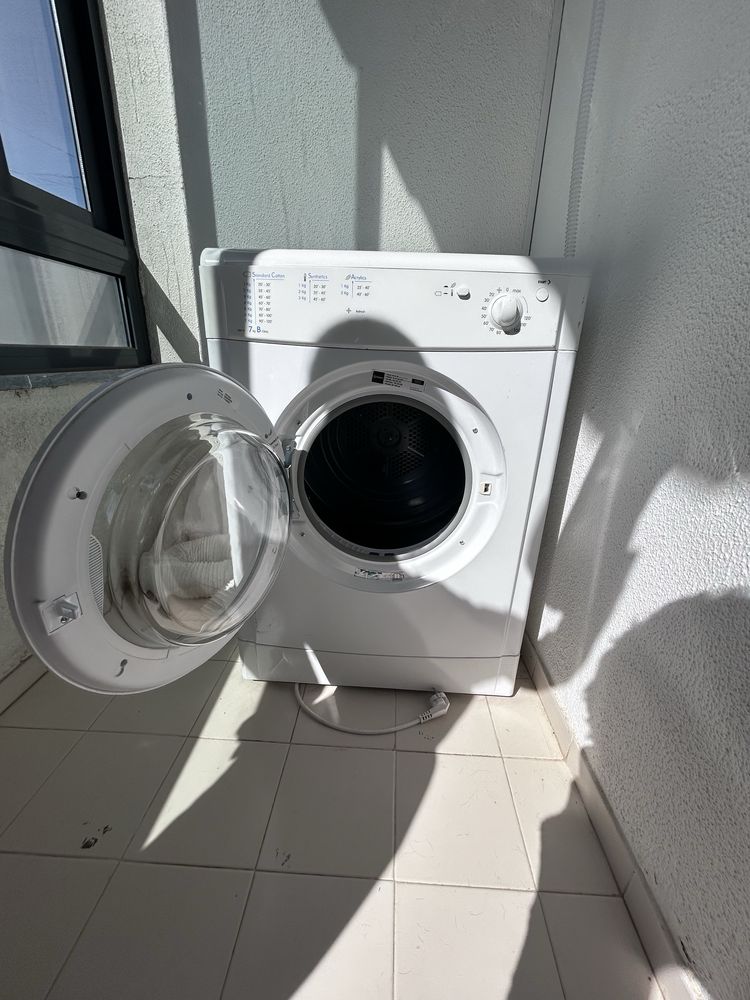 Máquina de secar 7kg como nova