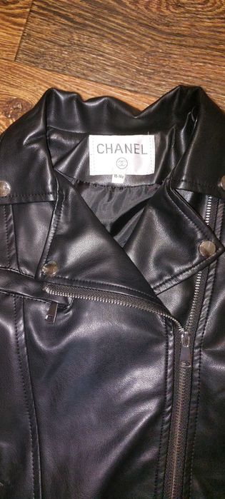 Брендова дитяча косуха з эко шкіри.