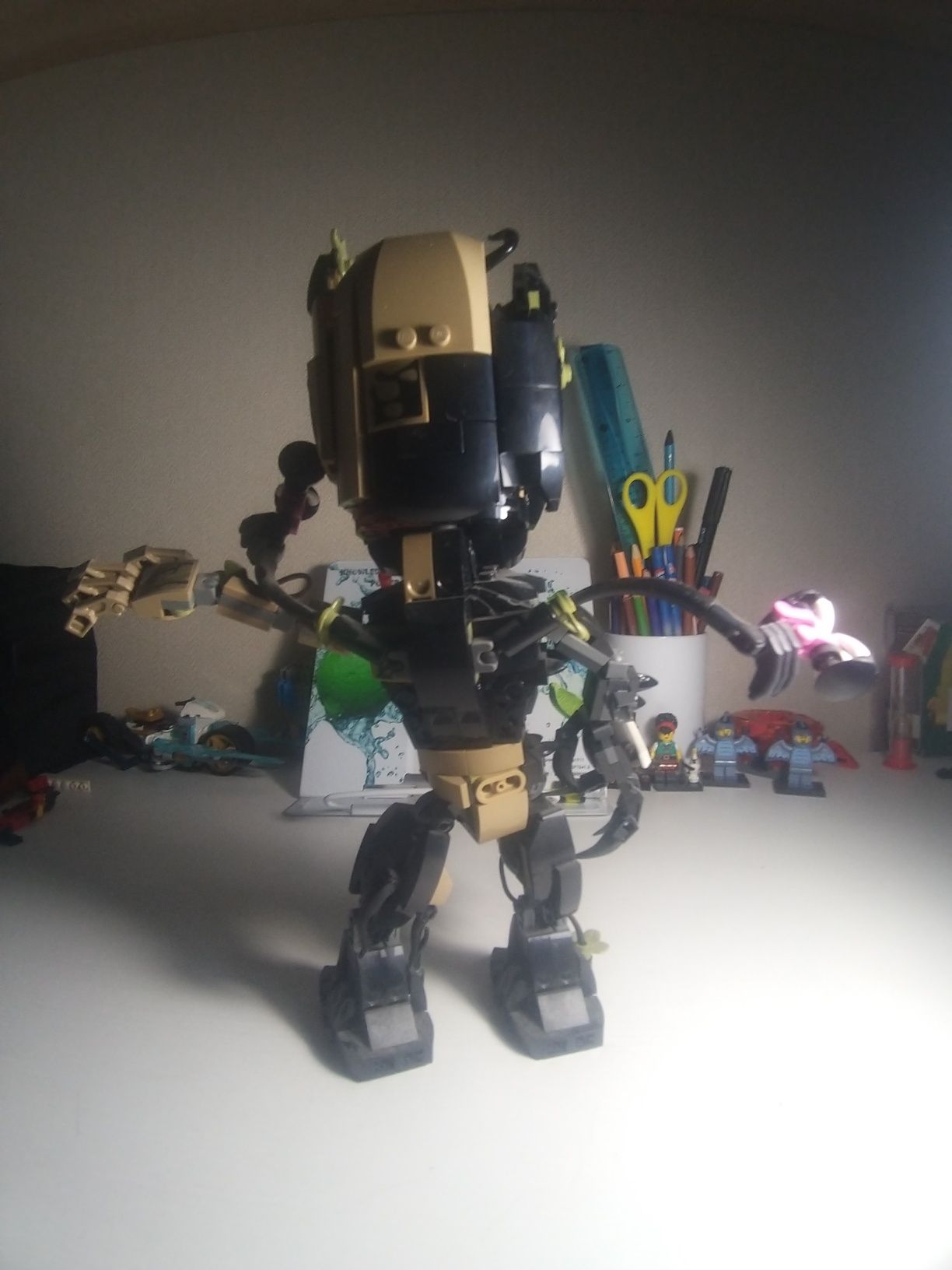 LEGO MARVEL Venomized Groot оригинал
