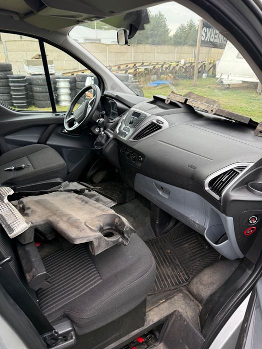 Ford transit custom 9osob 2014 rok klima 2.2 diesel 247 przebiegu