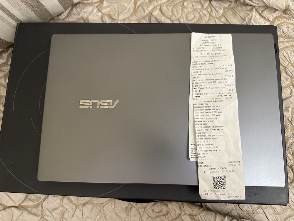 Assus ZenBook UM425UG Ryzen 5 512SSD M2