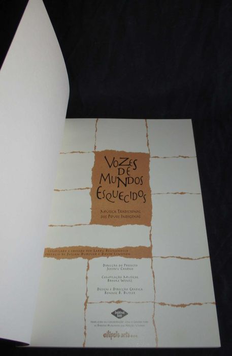 Livro e Cd's Vozes de Mundos Esquecidos Música Tradicional
