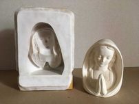 Силиконовая форма для отливки изделий из гипса
"Дева Мария".