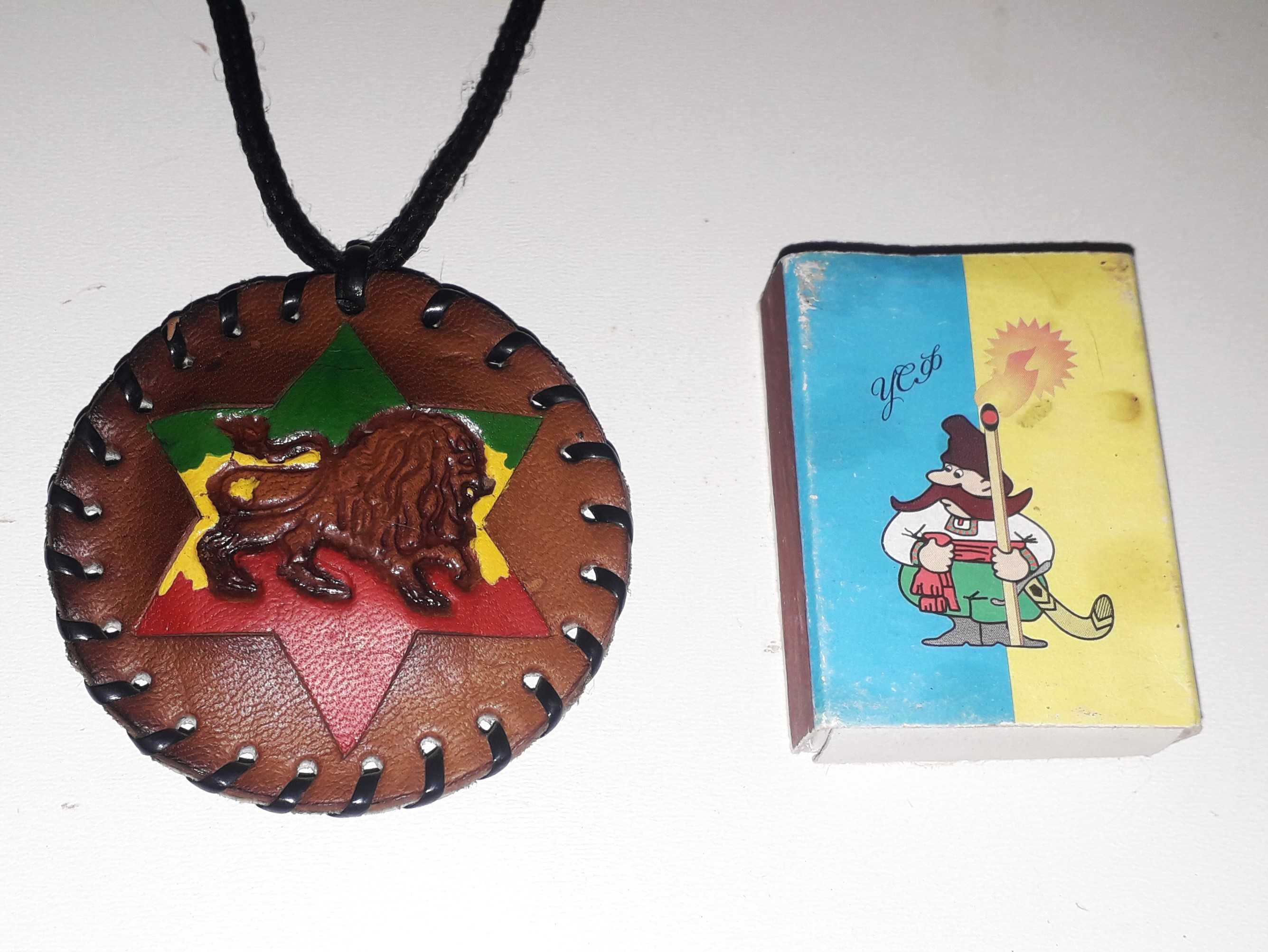 Винтажный кожаный медальон Лев Иуды на фоне звезды Давида Эфиопия