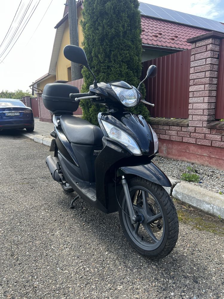 Скутер Honda Dio 110 на документах