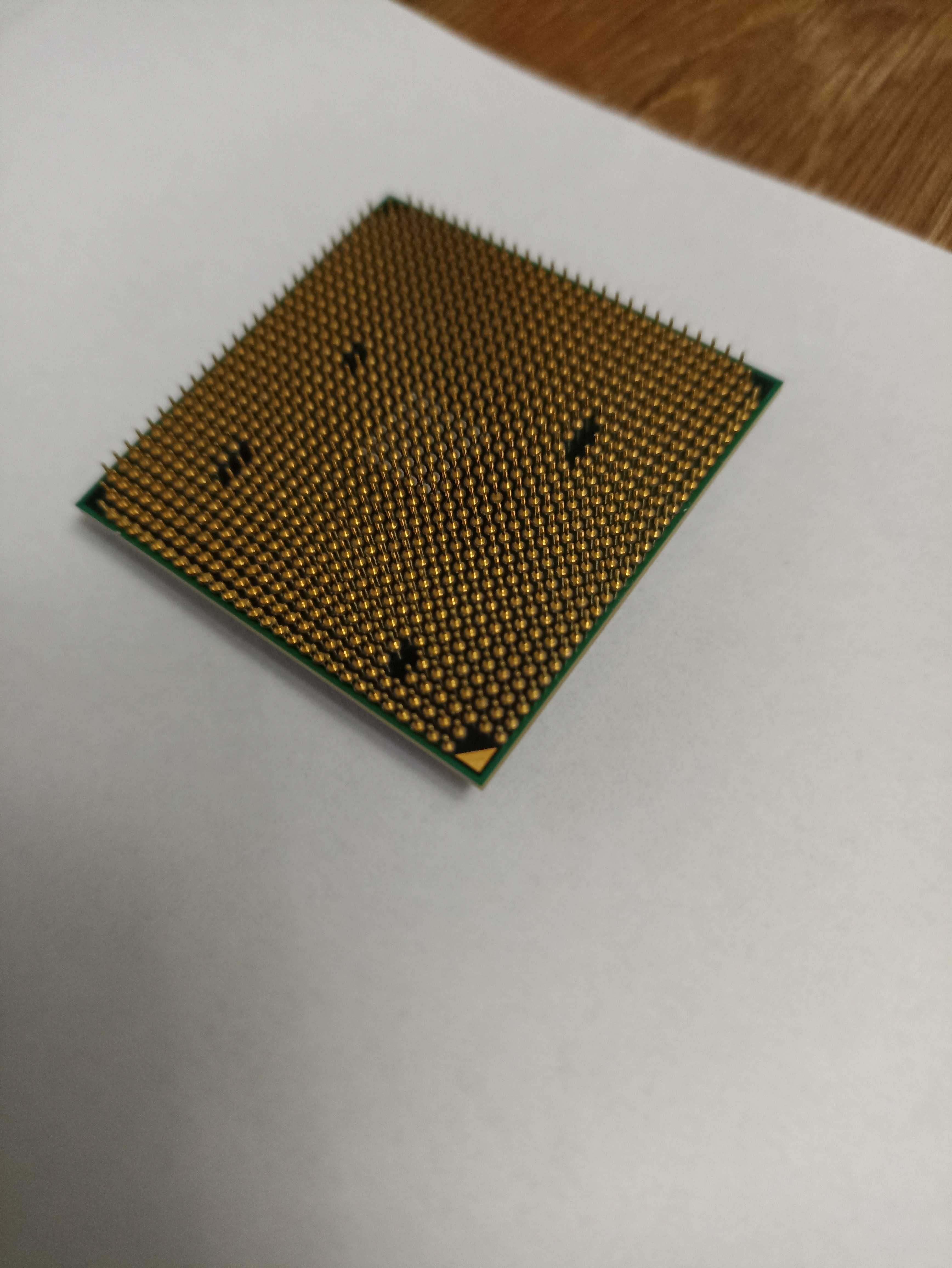 AMD Athlon II X3 455 3 ядра(розблоковане 4, працює стабільно) 3.3ГГц