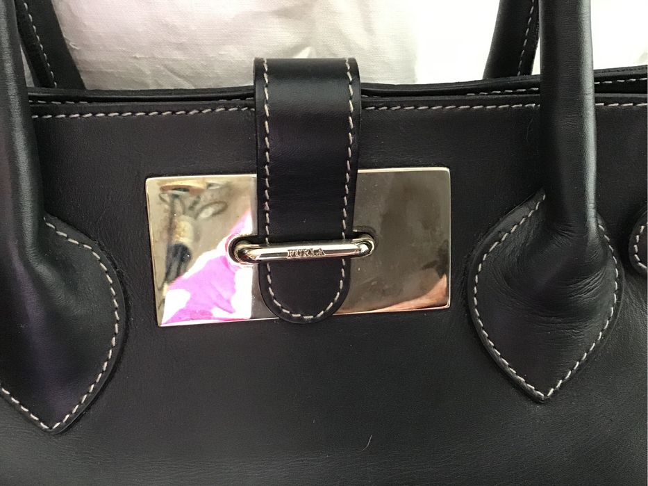 Mala Furla original. NEGOCIÁVEL. Descida  de preco.