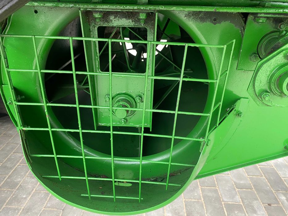 комбайн John Deere 925